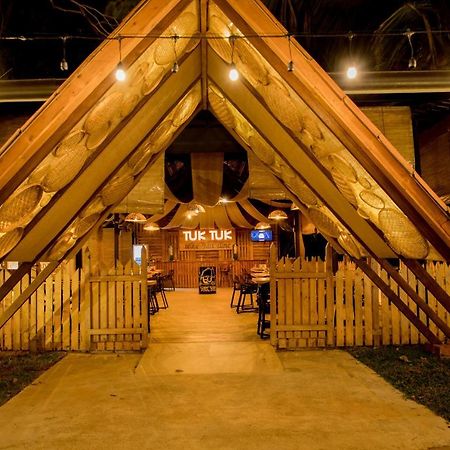 Tuk Tuk Boutique Hotel Negombo Kültér fotó