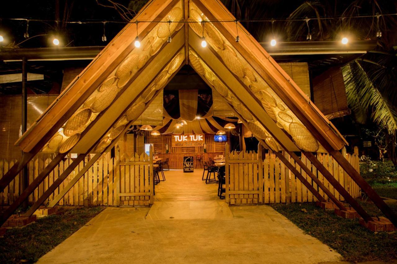 Tuk Tuk Boutique Hotel Negombo Kültér fotó